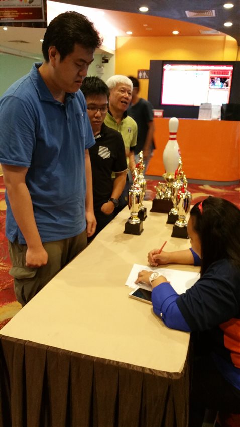Registration begins ....